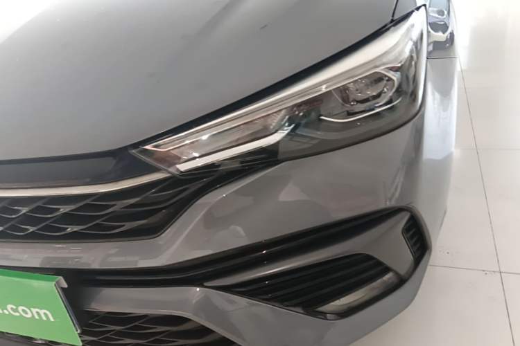 Used Roewe i5 2021 Revised Version 1.5L CVT Diamond Edition Left Front Headlight