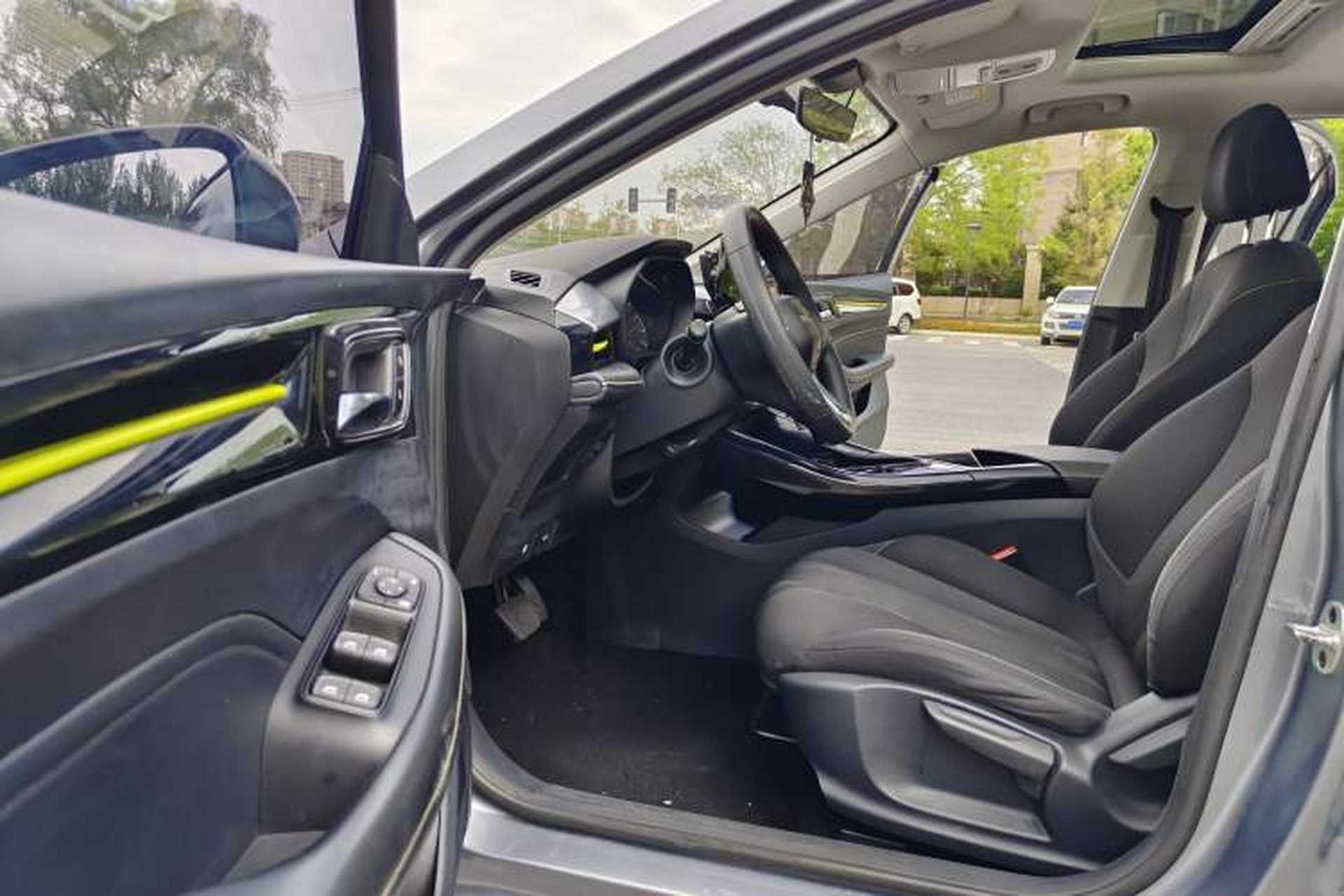 Used Roewe i5 2021 1.5L CVT Platinum Edition Left Front Seat