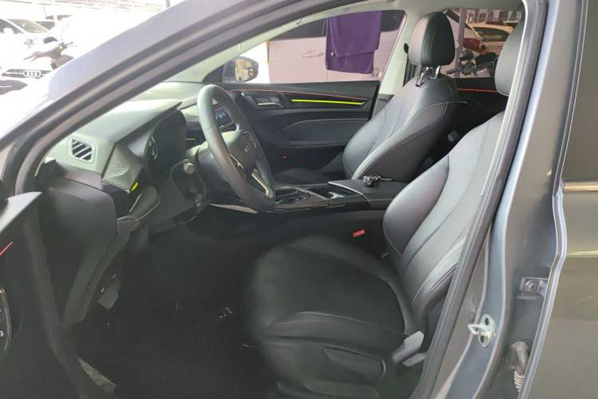 Used Roewe i5 2021 Revised Version 1.5L CVT Diamond Edition Left Front Seat