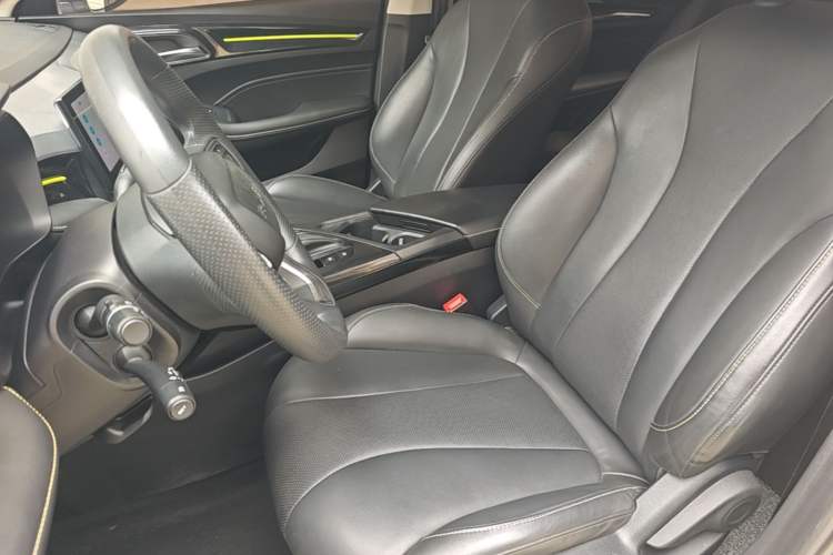 Used Roewe i5 2021 1.5L CVT Diamond Edition Left Front Seat
