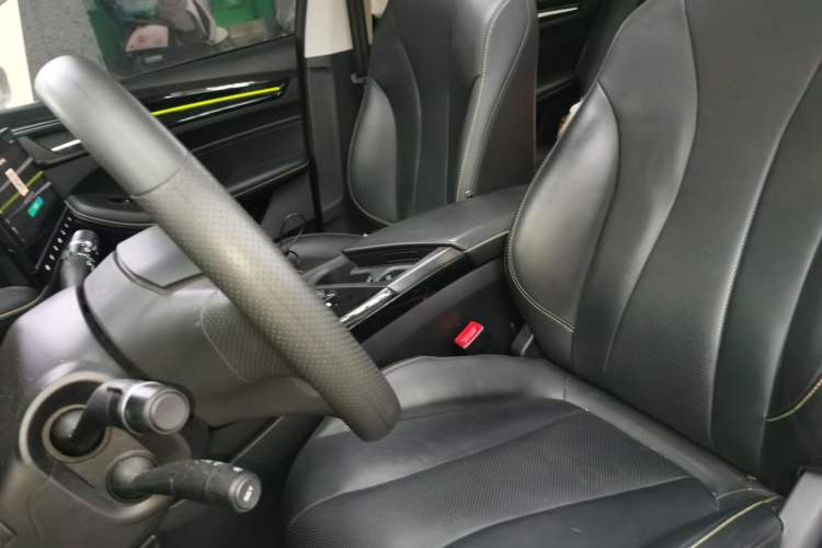 Used Roewe i5 2021 1.5L CVT Diamond Edition Left Front Seat