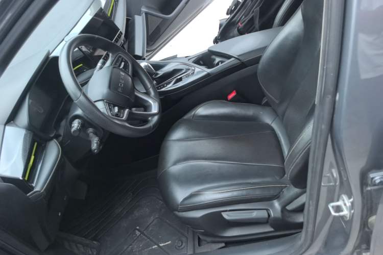 Used Roewe i5 2021 Revised Version 1.5L CVT Diamond Edition Left Front Seat