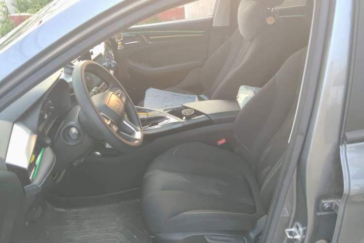 Used Roewe i5 2021 1.5L CVT Platinum Edition Left Front Seat