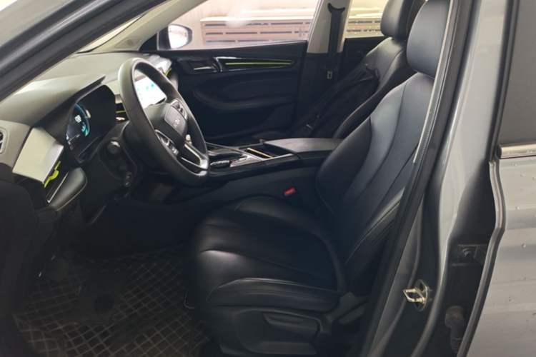 Used Roewe i5 2021 1.5L CVT Diamond Edition Left Front Seat