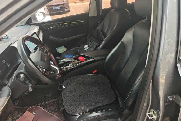 Used Roewe i5 2021 1.5L CVT Diamond Edition Left Front Seat