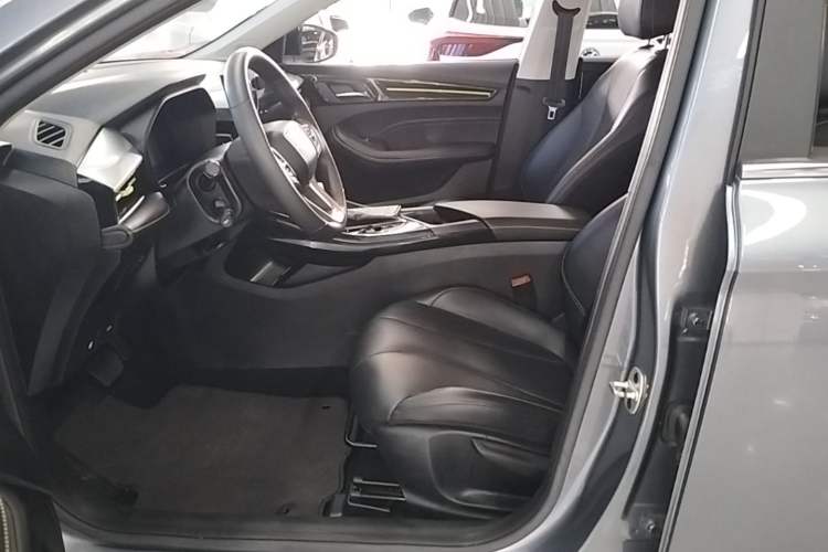 Used Roewe i5 2021 1.5L CVT Diamond Edition Left Front Seat
