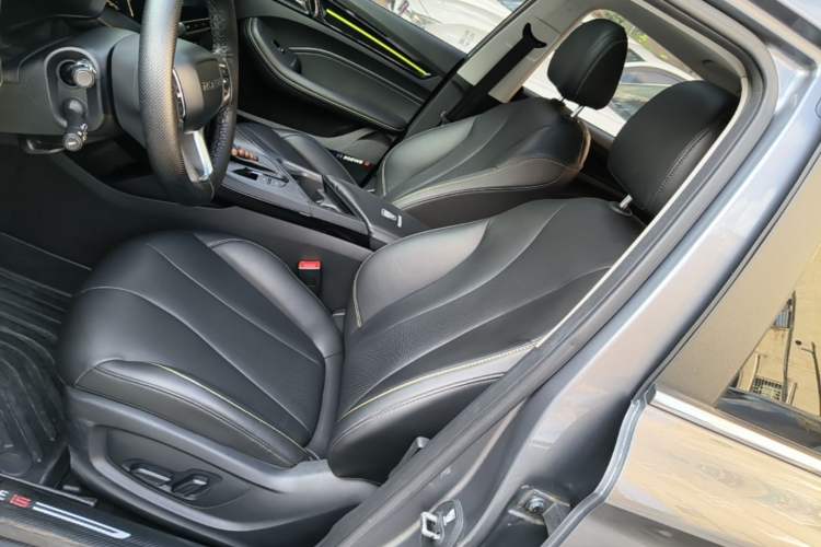 Used Roewe i5 2021 1.5L CVT Starry Edition Left Front Seat
