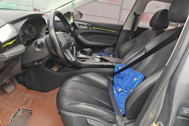 Used Roewe i5 2021 1.5L CVT Black Gold Edition Left Front Seat