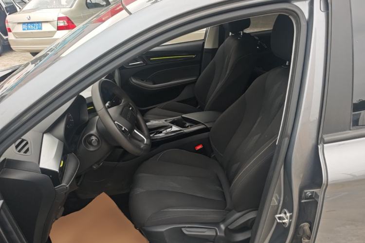 Used Roewe i5 2021 1.5L CVT Platinum Edition Left Front Seat
