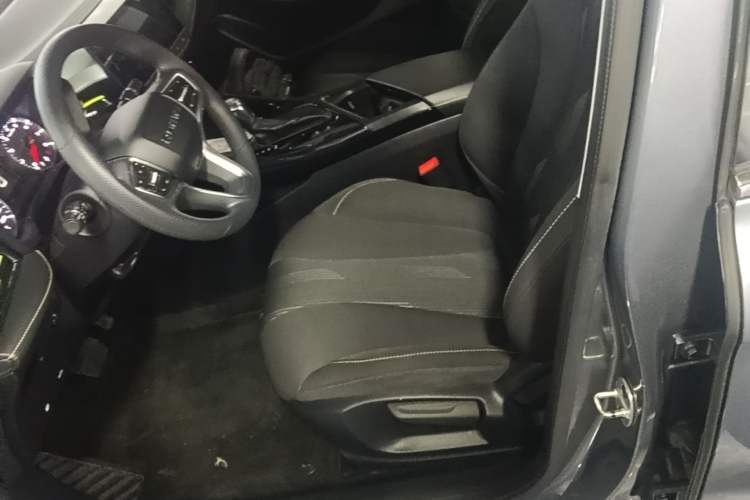 Used Roewe i5 2021 1.5L CVT Platinum Edition Left Front Seat