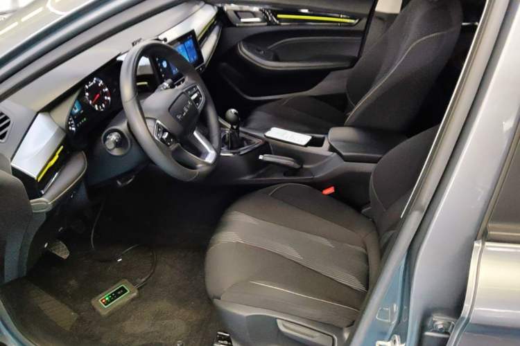 Used Roewe i5 2021 1.5L Manual Platinum Edition Left Front Seat