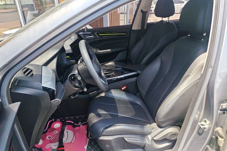Used Roewe i5 2021 1.5L CVT Diamond Edition Left Front Seat