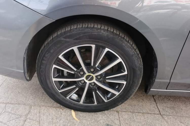 Used Roewe i5 2021 1.5L CVT Platinum Edition Left Front Wheel Hub