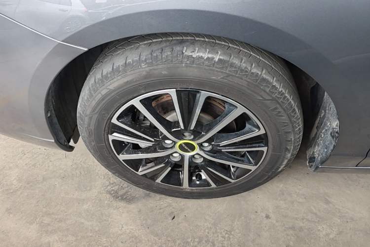 Used Roewe i5 2021 1.5L Manual Platinum Edition Left Front Wheel Hub