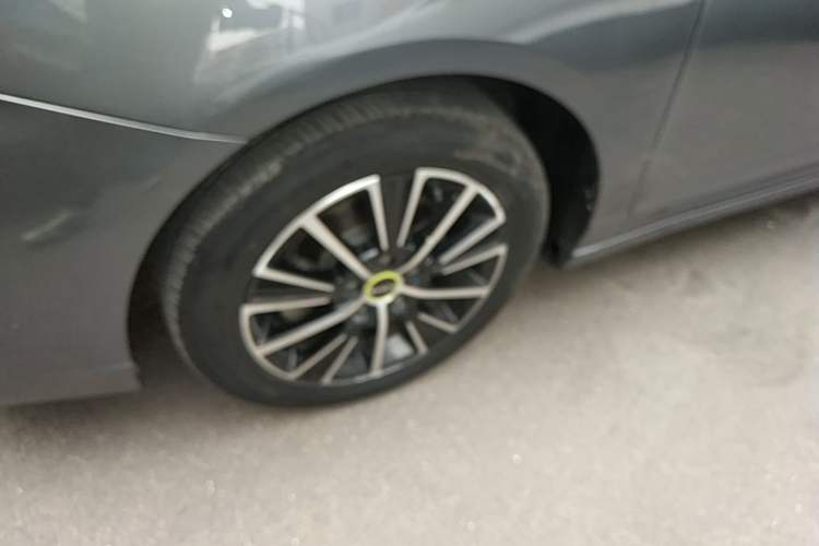 Used Roewe i5 2021 1.5L CVT Platinum Edition Left Front Wheel Hub