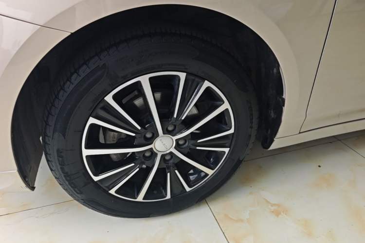 Used Roewe i5 2021 1.5L CVT Starry Edition Left Front Wheel Hub
