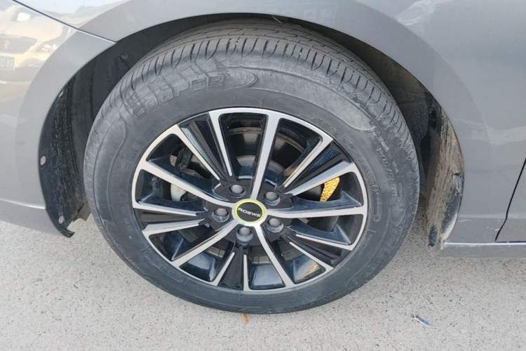 Used Roewe i5 2021 1.5L CVT Diamond Edition Left Front Wheel Hub