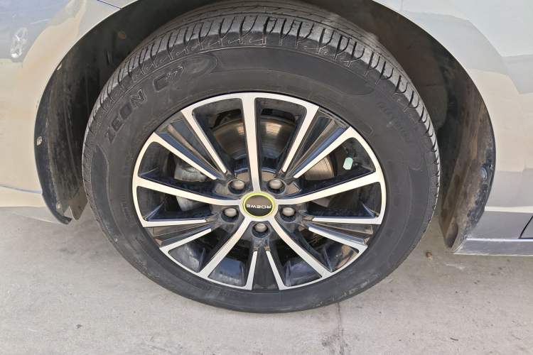 Used Roewe i5 2021 1.5L CVT Diamond Edition Left Front Wheel Hub