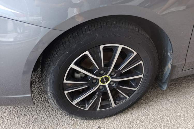 Used Roewe i5 2021 1.5L CVT Platinum Edition Left Front Wheel Hub