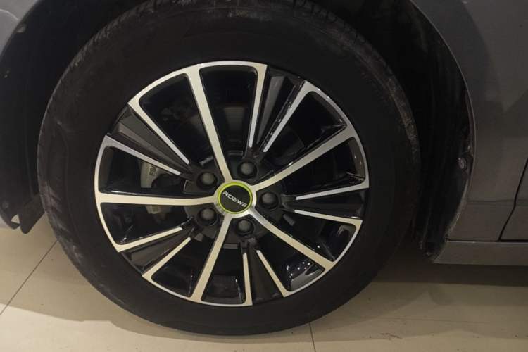 Used Roewe i5 2021 1.5L CVT Diamond Edition Left Front Wheel Hub
