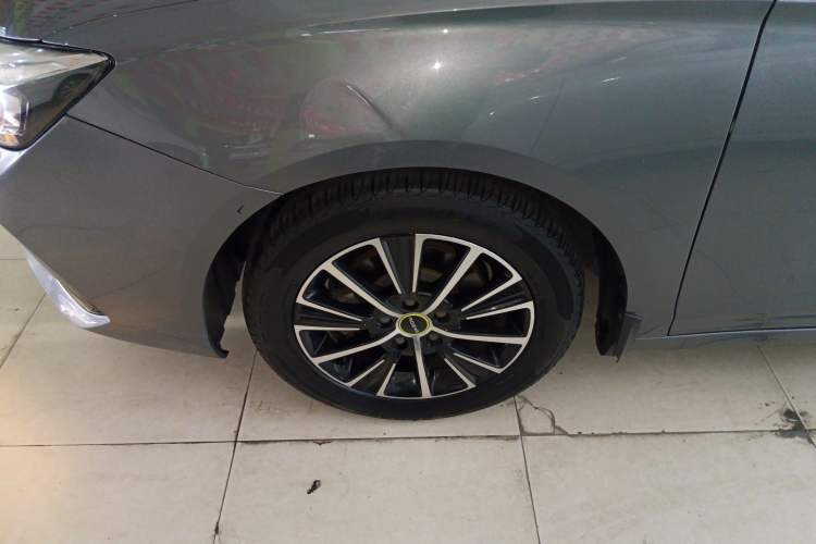 Used Roewe i5 2021 1.5L CVT Platinum Edition Left Front Wheel Hub