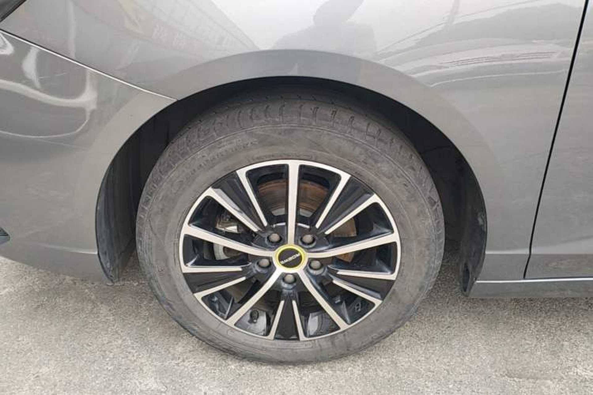Used Roewe i5 2021 1.5L Manual Platinum Edition Left Front Wheel Hub