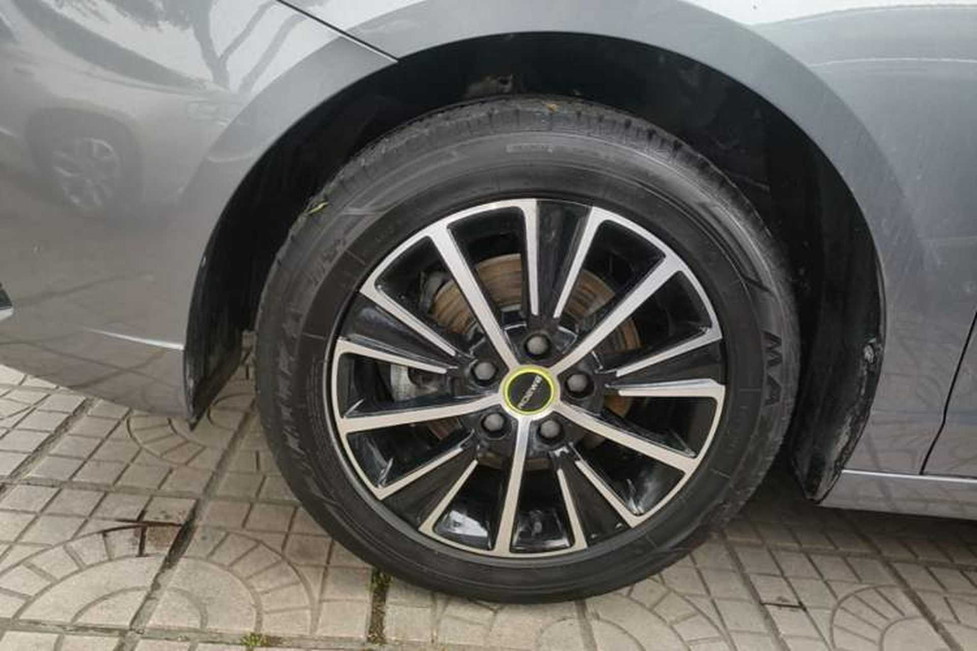 Used Roewe i5 2021 1.5L Manual Platinum Edition Left Front Wheel Hub