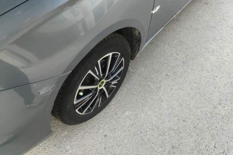 Used Roewe i5 2021 1.5L Manual Platinum Edition Left Front Wheel Hub