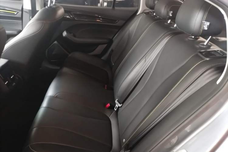 Used Roewe i5 2021 1.5L CVT Starry Edition Left Rear Seat