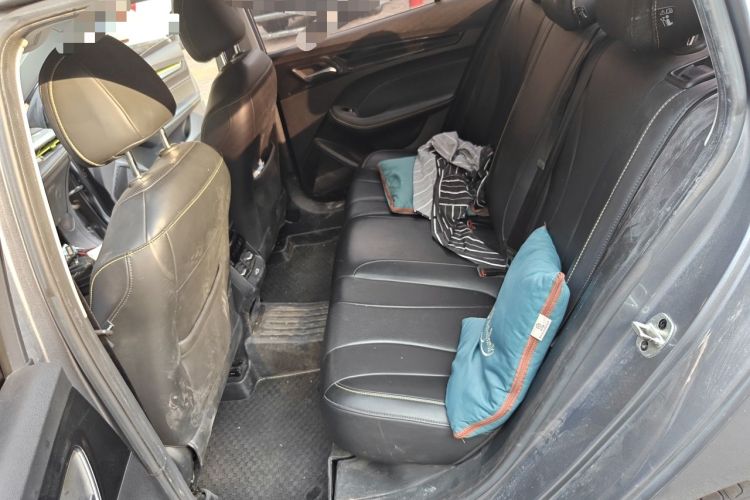 Used Roewe i5 2021 1.5L CVT Diamond Edition Left Rear Seat