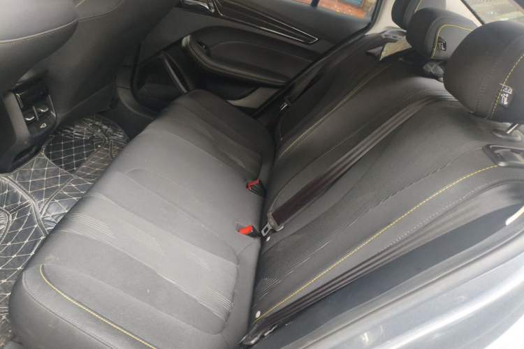 Used Roewe i5 2021 1.5L Manual Platinum Edition Left Rear Seat