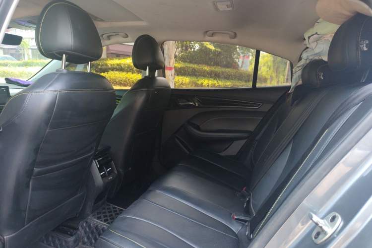 Used Roewe i5 2021 1.5L CVT Diamond Edition Left Rear Seat