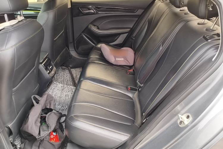 Used Roewe i5 2021 1.5L CVT Diamond Edition Left Rear Seat