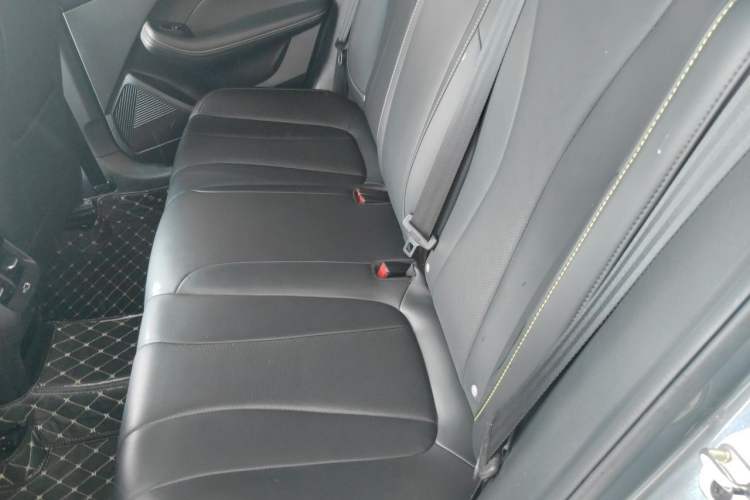 Used Roewe i5  Left Rear Seat