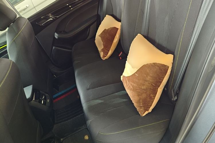 Used Roewe i5 2021 1.5L Manual Platinum Edition Left Rear Seat