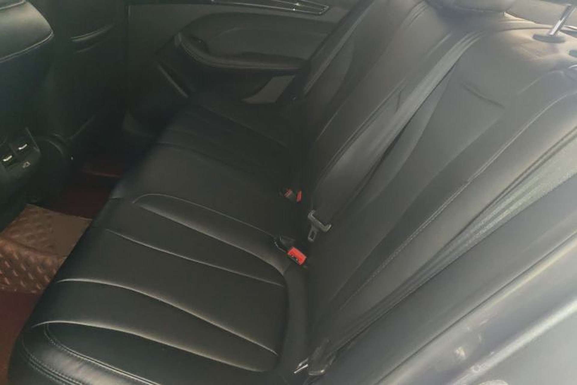 Used Roewe i5 2021 1.5L CVT Platinum Edition Left Rear Seat