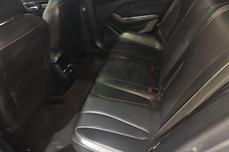 Used Roewe i5 2021 1.5L CVT Diamond Edition Left Rear Seat
