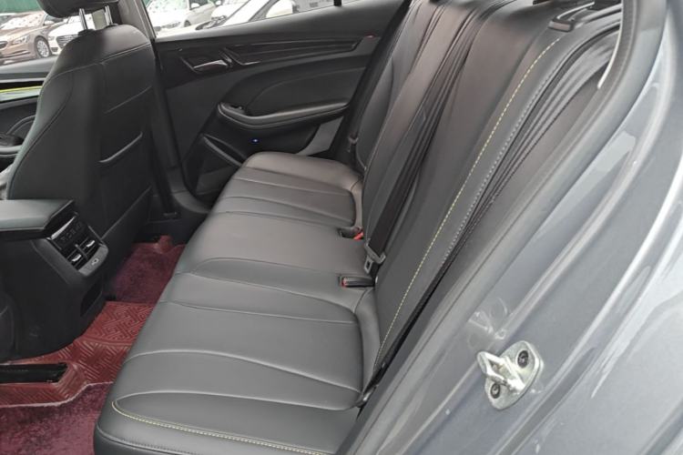 Used Roewe i5 2021 1.5L CVT Diamond Edition Left Rear Seat