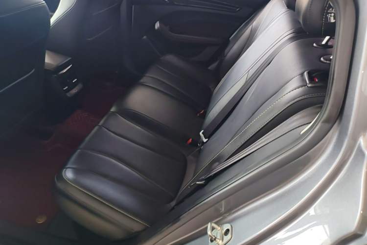Used Roewe i5 2021 1.5L CVT Diamond Edition Left Rear Seat