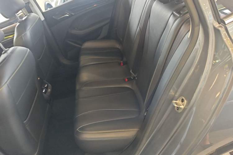 Used Roewe i5 2021 1.5L CVT Diamond Edition Left Rear Seat