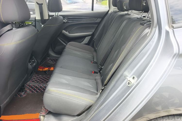 Used Roewe i5 2021 1.5L CVT Platinum Edition Left Rear Seat
