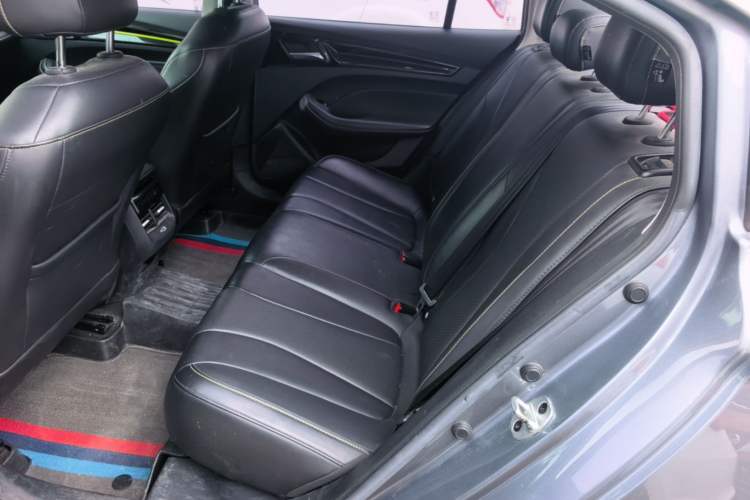 Used Roewe i5 2021 1.5L CVT Platinum Edition Left Rear Seat