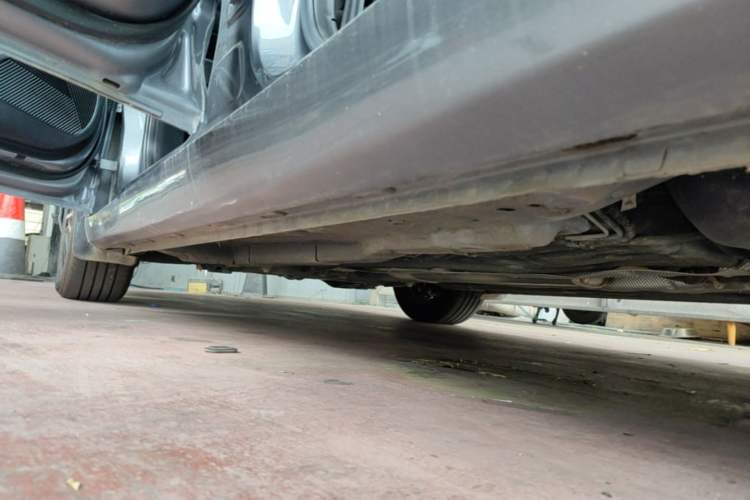 Used Roewe i5 2021 1.5L CVT Diamond Edition Left Side Sill
