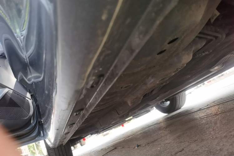 Used Roewe i5 2021 1.5L CVT Platinum Edition Left Side Sill