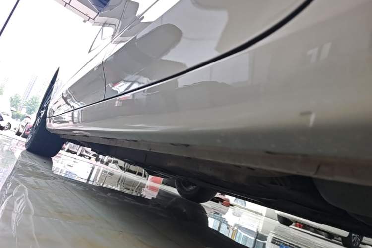 Used Roewe i5 2021 1.5L CVT Starry Edition Left Side Sill
