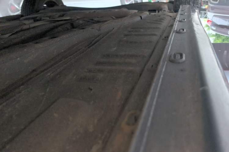 Used Roewe i5 2021 Revised Version 1.5L CVT Diamond Edition Left Side Sill