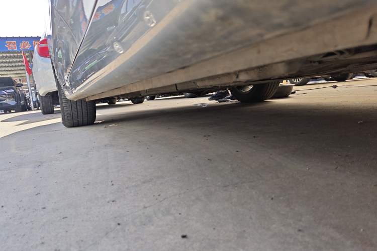 Used Roewe i5 2021 1.5L CVT Diamond Edition Left Side Sill