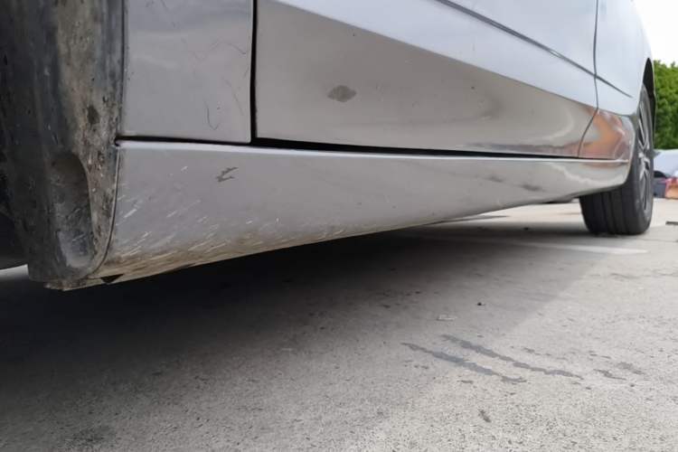 Used Roewe i5 2021 1.5L CVT Diamond Edition Left Side Sill