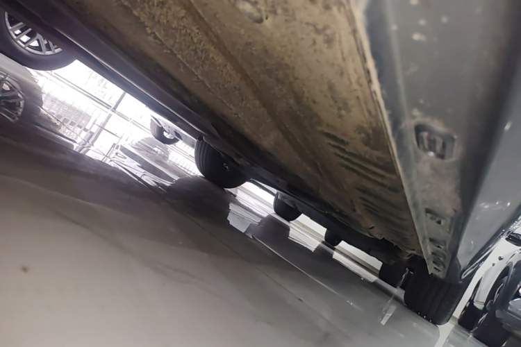 Used Roewe i5 2021 1.5L CVT Diamond Edition Left Side Sill