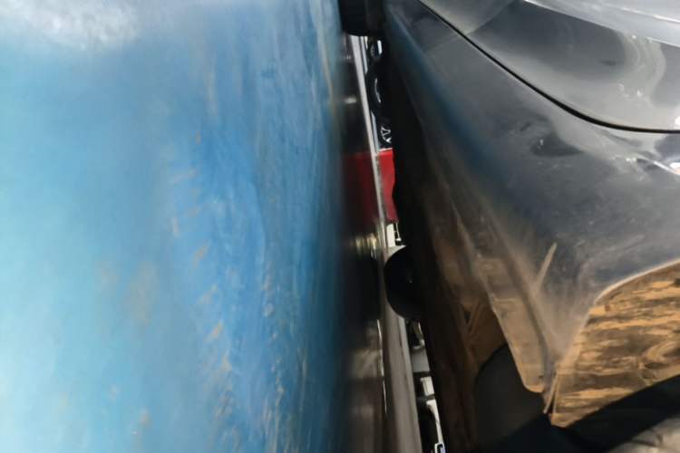 Used Roewe i5 2021 1.5L CVT Diamond Edition Left Side Sill